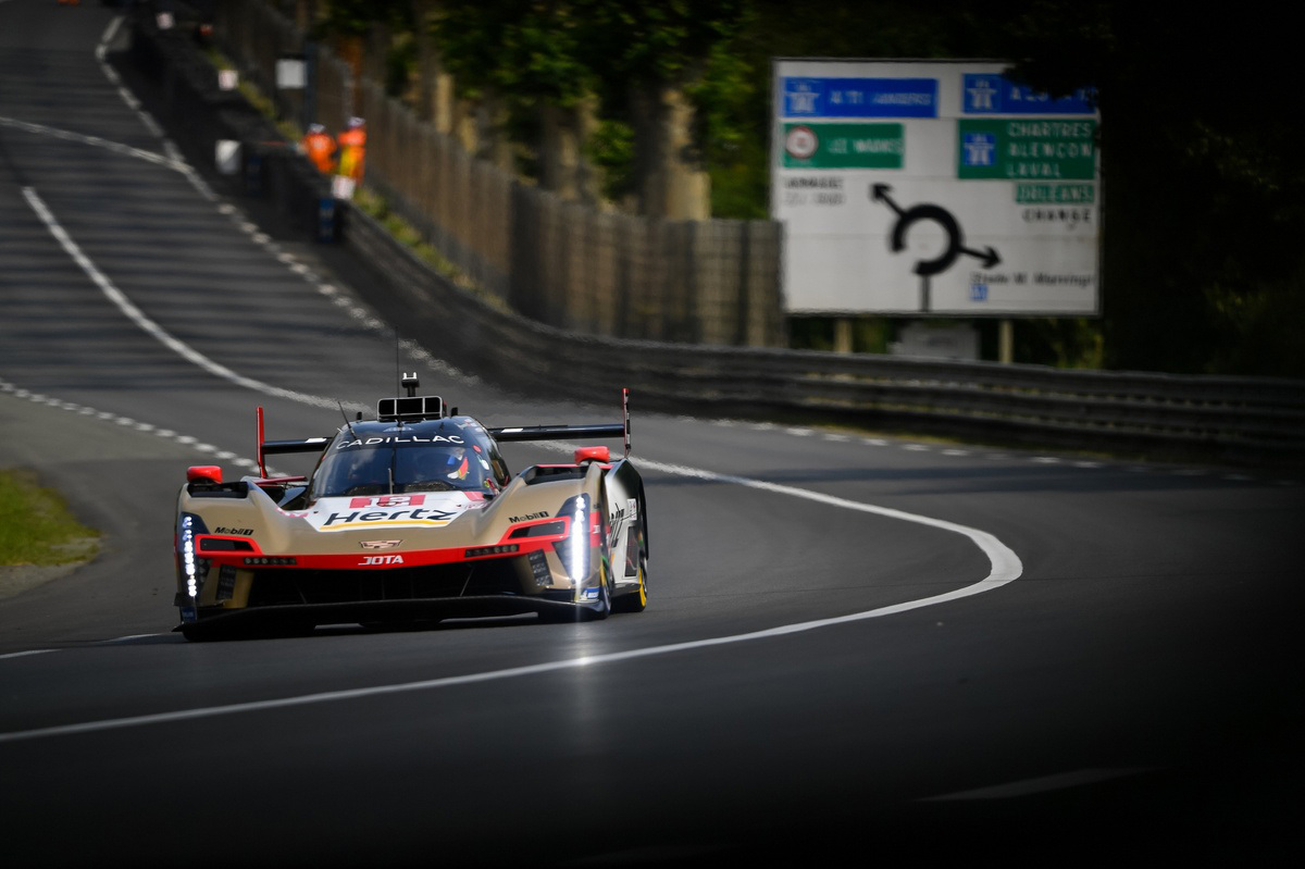 Ιστορικό pole για την Cadillac στο Le Mans