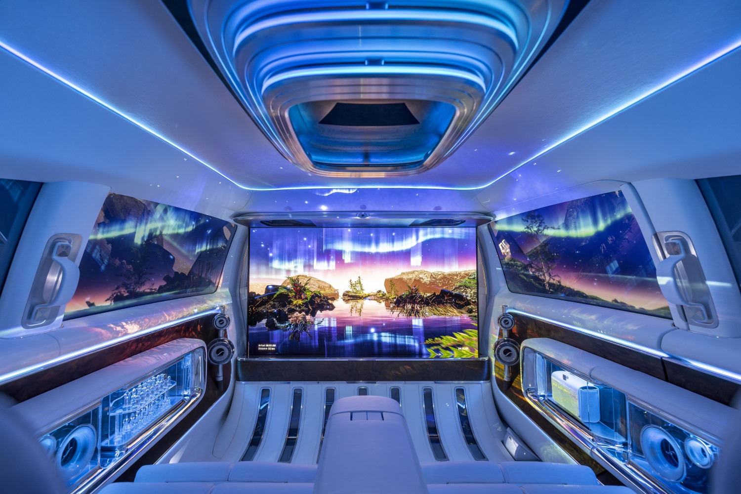Mercedes Vision V:  Ο προάγγελος μιας νέας κατηγορίας πολυτελών βαν