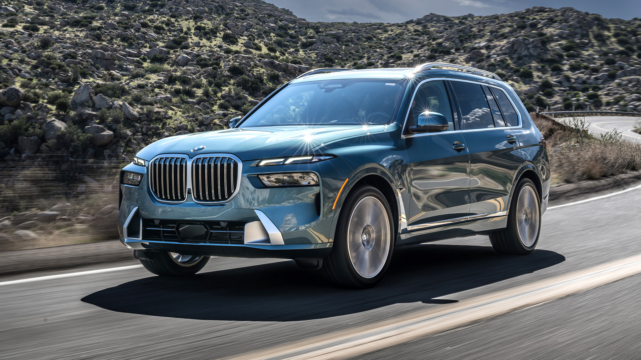 Νέο BMW X7: Η ναυαρχίδα των SUV εξελίσσεται