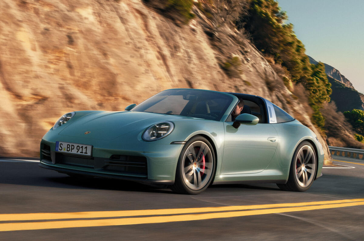 Porsche 911 Carrera 4S: Περισσότερη δύναμη και φρένα GTS