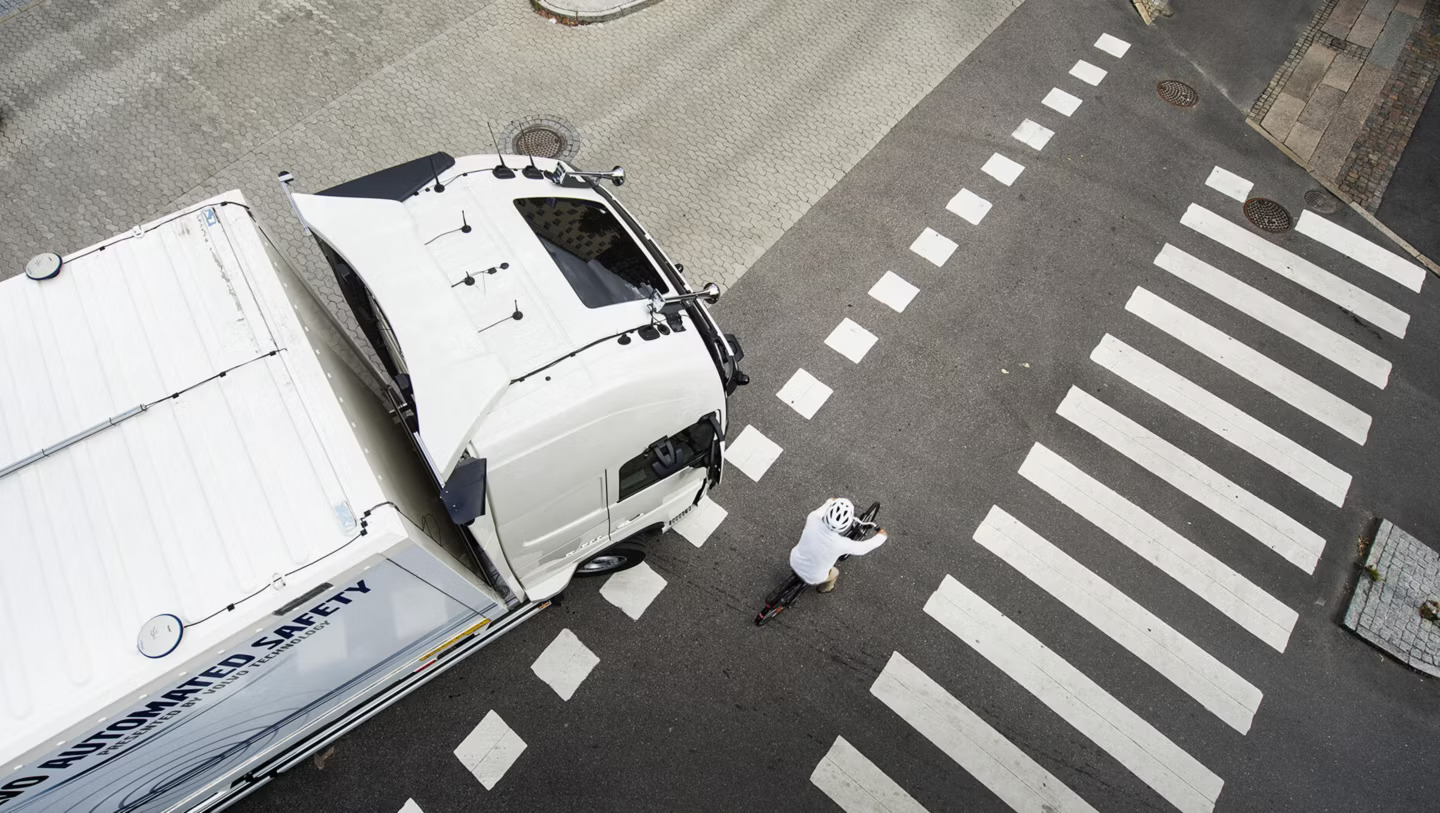 Δύο νέα συστήματα ασφαλείας από την Volvo Trucks