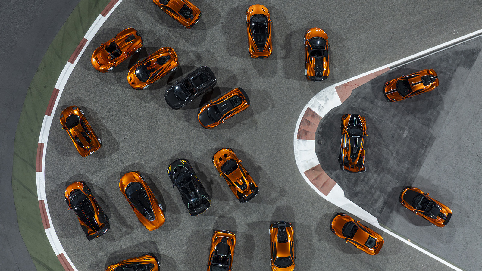 Το απόλυτο γκαράζ: 20 σπάνιες McLaren αναζητούν νέο ιδιοκτήτη