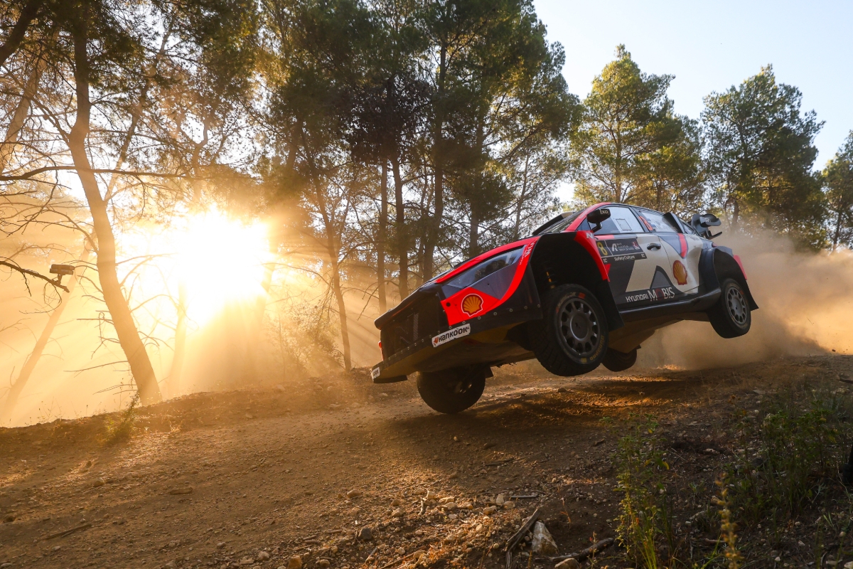 Acropolis Rally – Η Hyundai επιβιώνει στην ;Κόλαση; της Παρασκευής