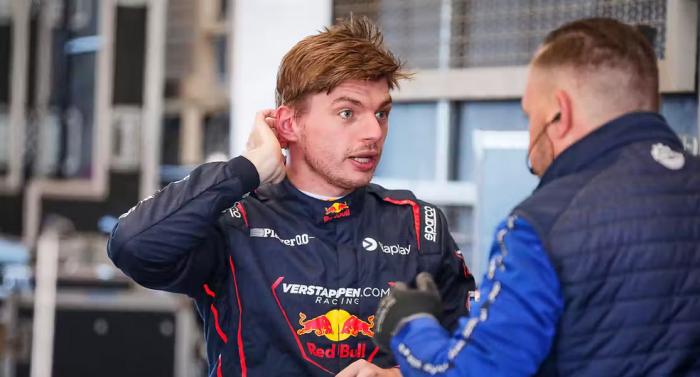 Ο Verstappen οδηγεί κρυφά μια Ferrari στην Πράσινη Κόλαση