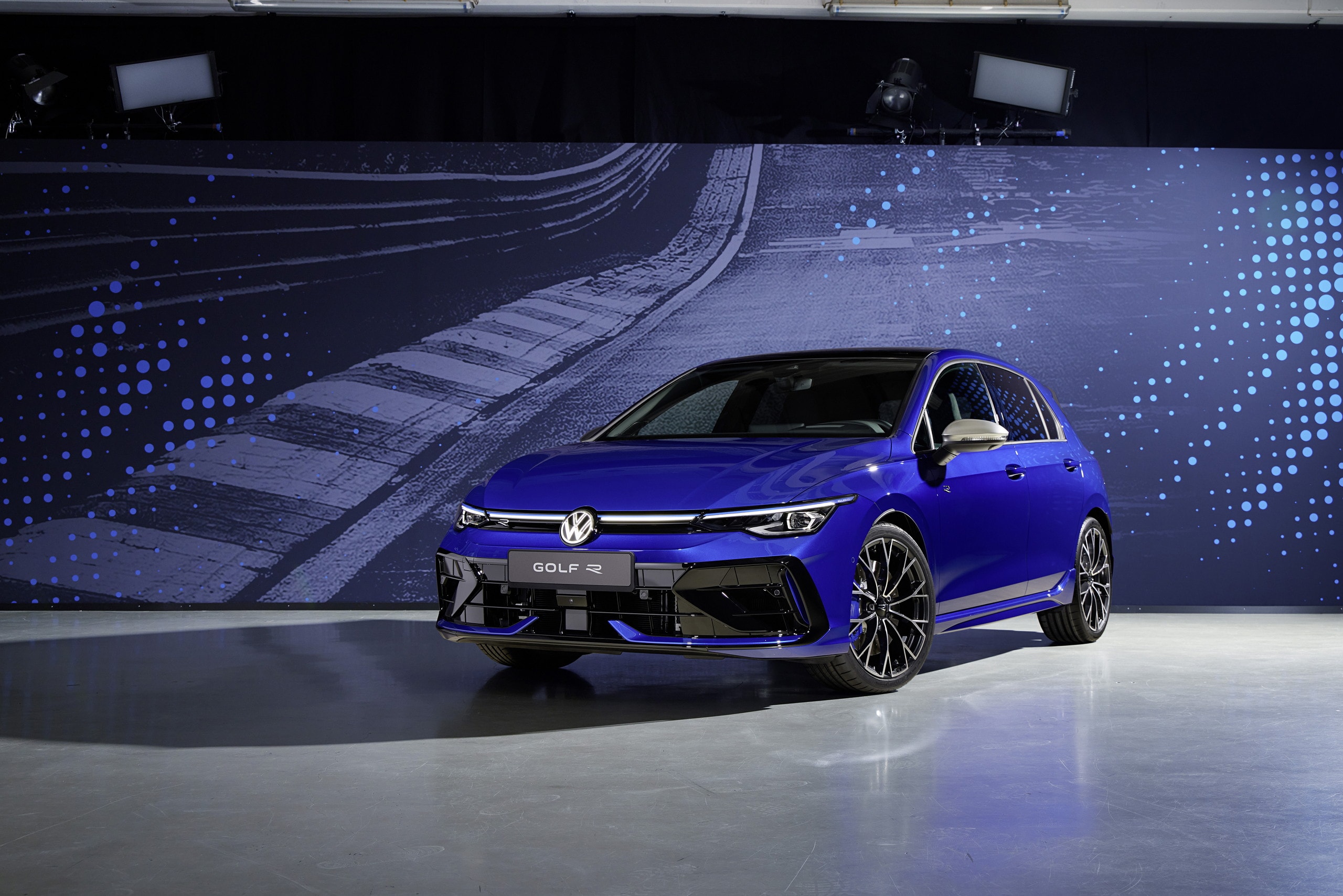 Golf R 2025: Επιστροφή με 328 ίππους, μα χωρίς χειροκίνητο κιβώτιο