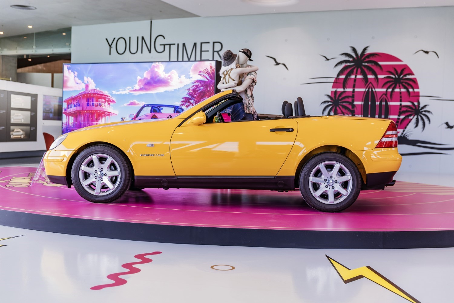 H εμβληματική SLK Roadster στο μουσείο της Mercedes-Benz